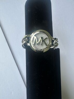 Nwot Michael Kors Silver MK Medallion Chain Bracelet